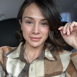 Meet your Posher, Elli